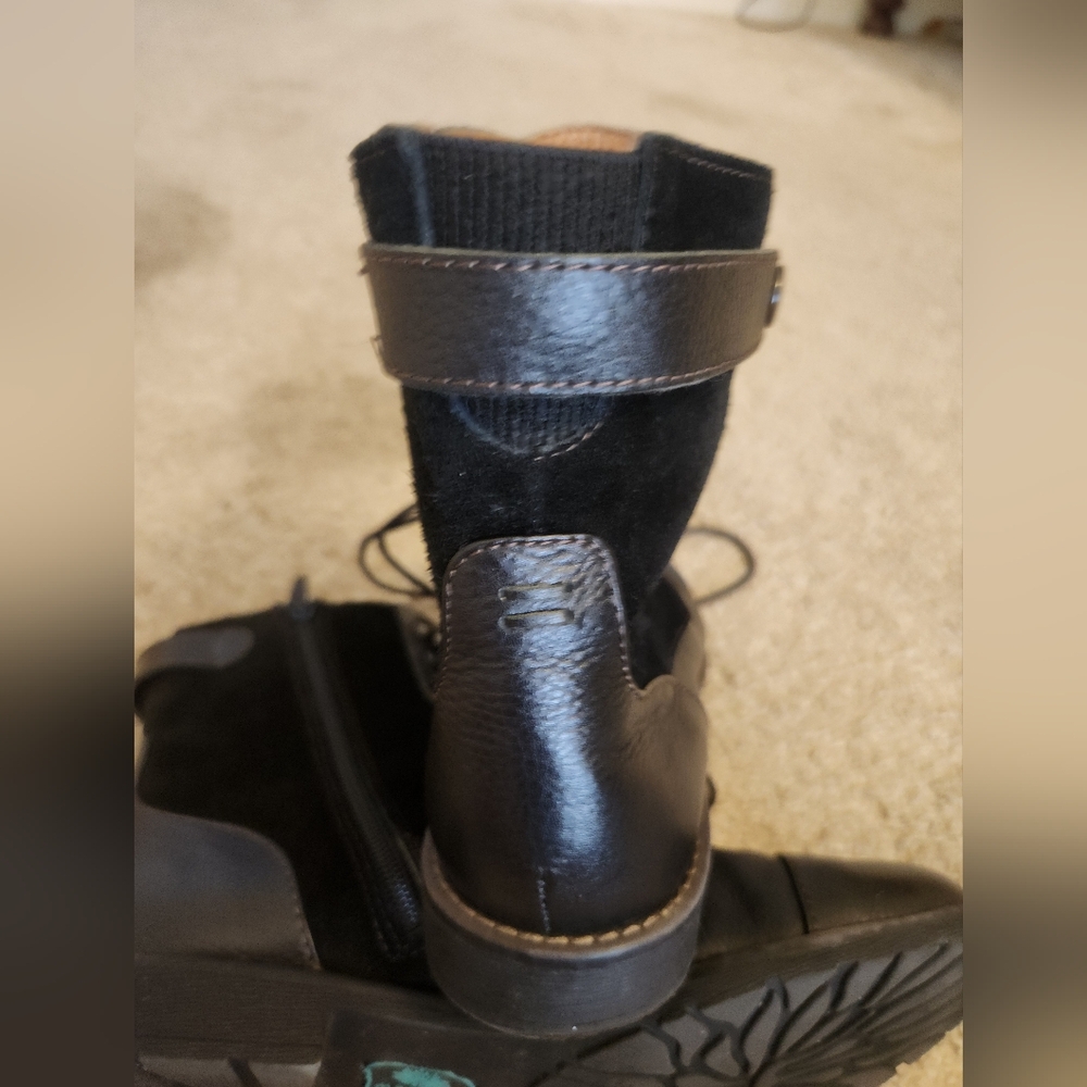 Montana Artisan Suede Black Leather Lace-Up Ankle Boots - Picture 4 of 13